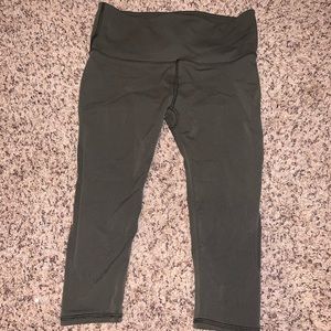 Lululemon mesh 21” cropped leggings